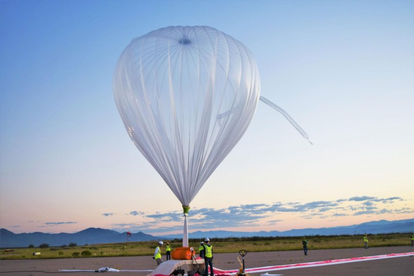 Стратостат в стратосфере