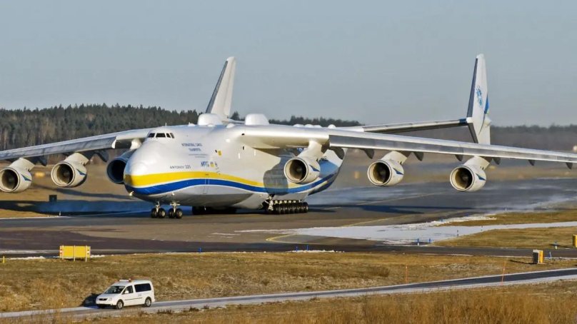 Самолет Мрия АН-225