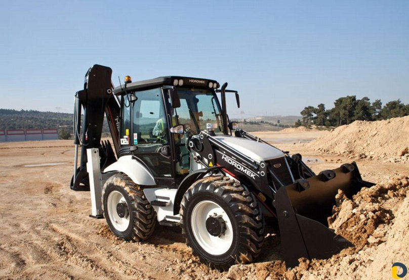 Экскаватор-погрузчик Гидромек 102s