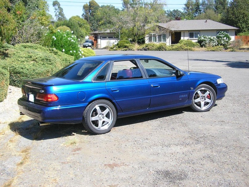 Ford Taurus Sho 1995