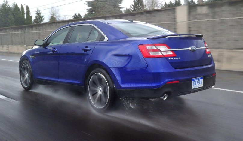 Ford Taurus Sho 2013