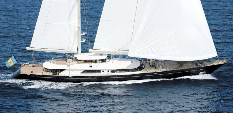 Яхта Селена