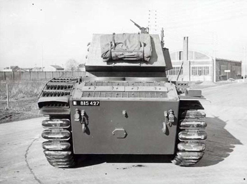 Сборная модель французский танк ARL 44