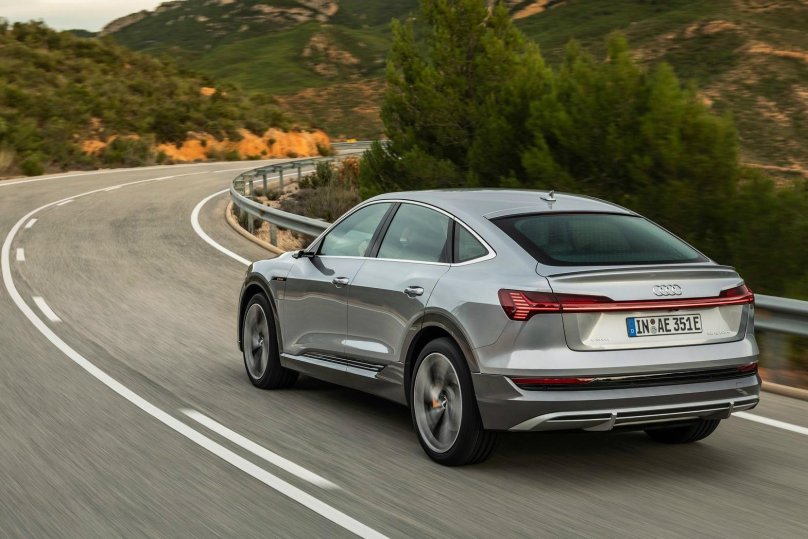 Audi e-tron Sportback 55 i