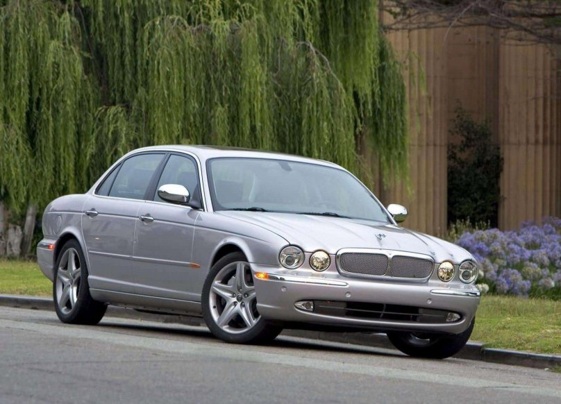 Jaguar XJ x350