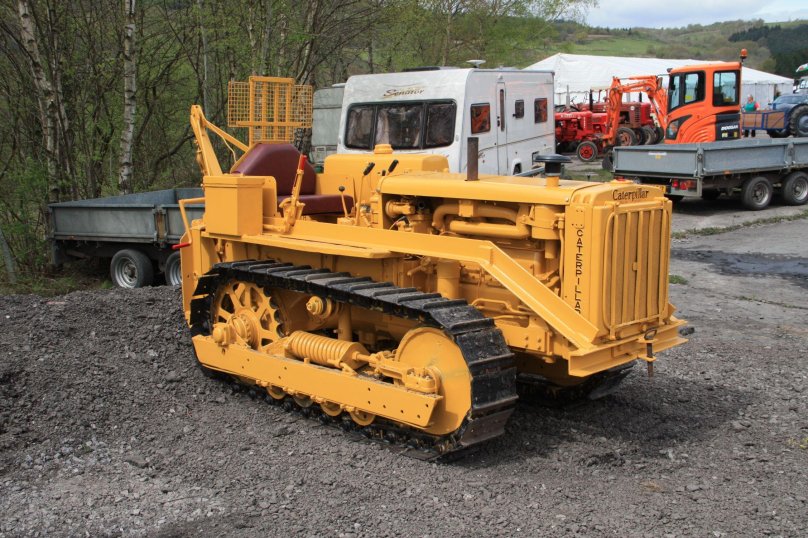 Caterpillar d4