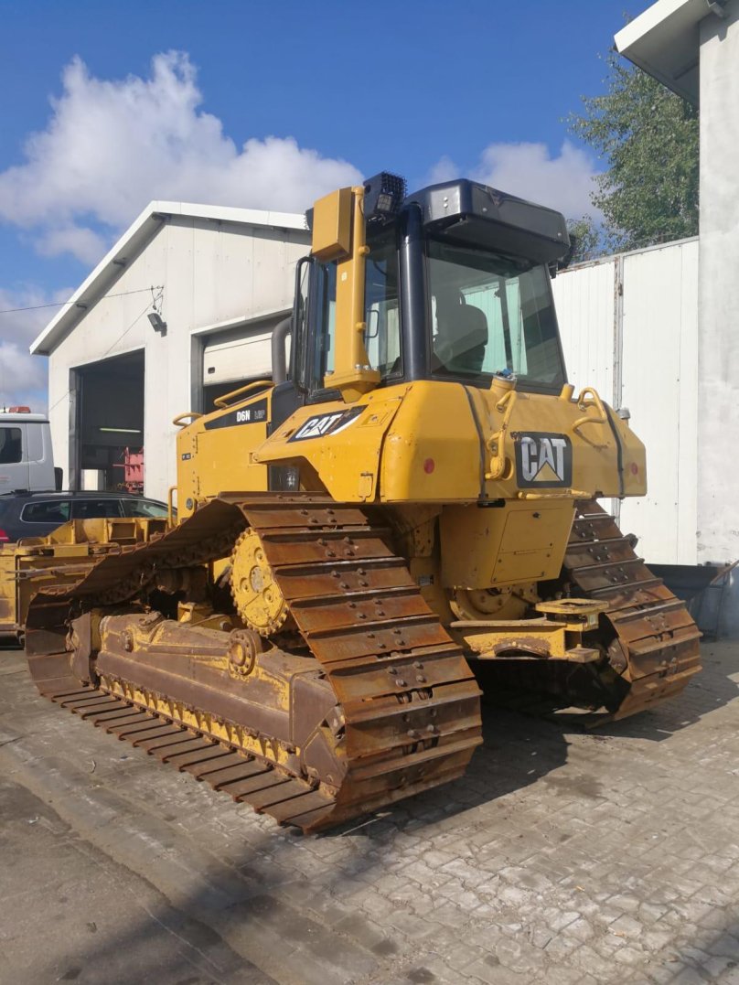 Бульдозер Caterpillar d6n