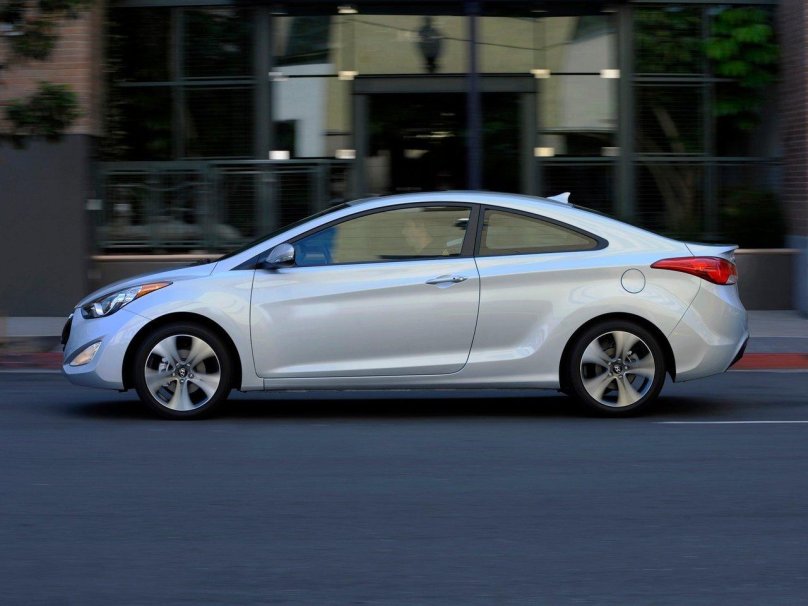 Hyundai Elantra Coupe 2012