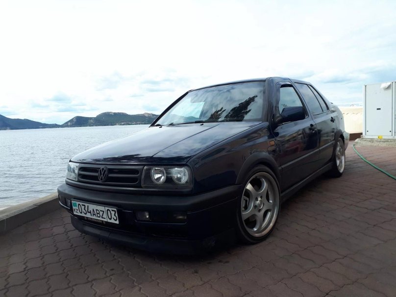 Фольксваген Венто 2.8