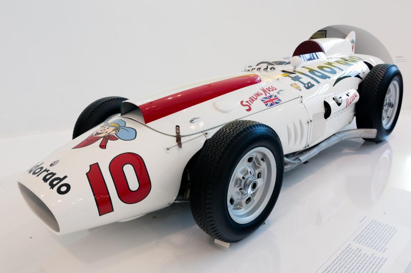 Мазерати 420