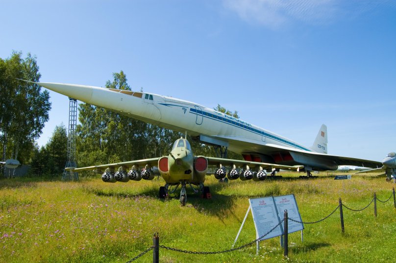 Tupolev tu-144