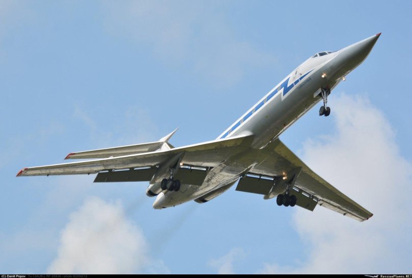 Ту-444 сверхзвуковой самолёт