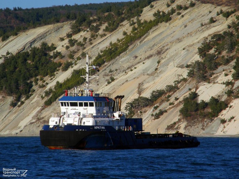 Нефтяной танкер Арктика