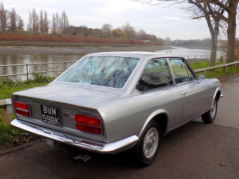 Фиат 124 купе