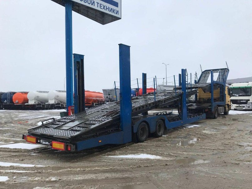 Полуприцеп автовоз Lohr