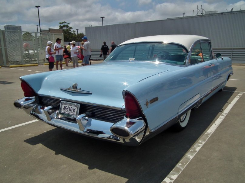 Lincoln Premiere Coupe 1956