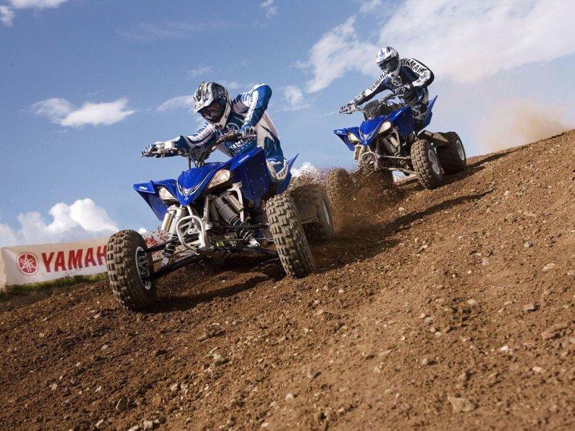 Квадроцикл Ямаха YFZ 450r