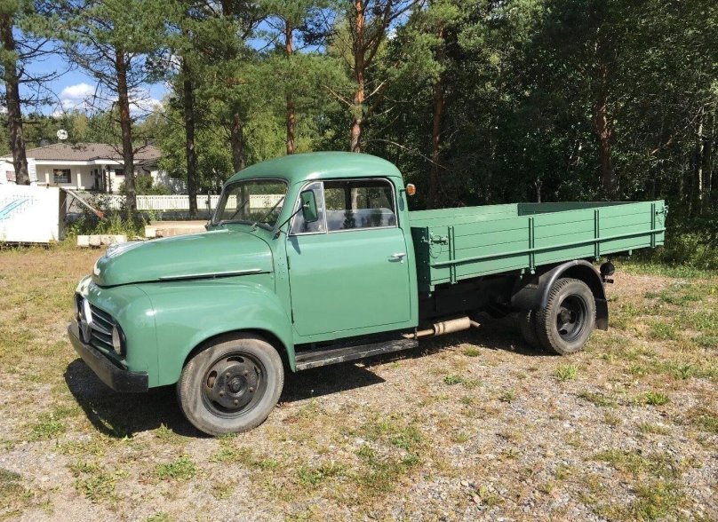 Грузовик Боргвард 3000