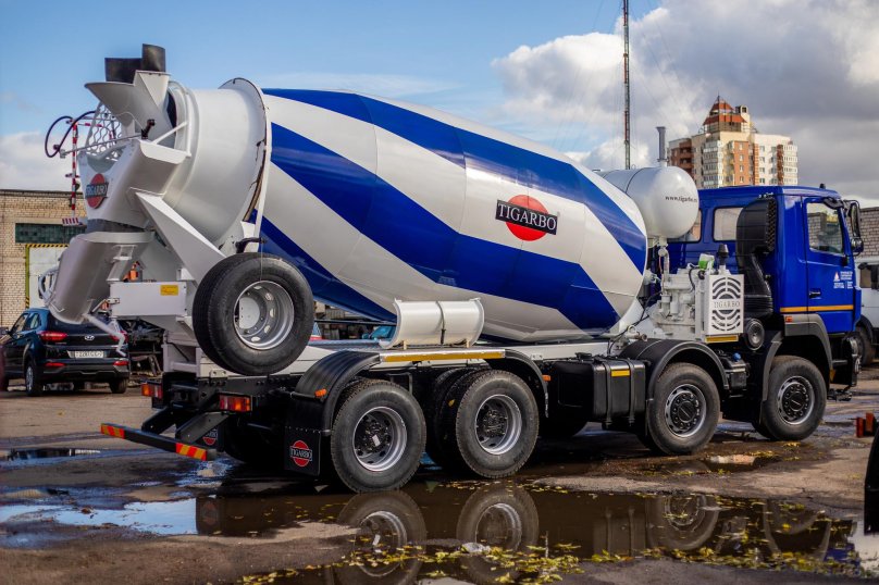 Автобетоносмеситель МАЗ 6516в9