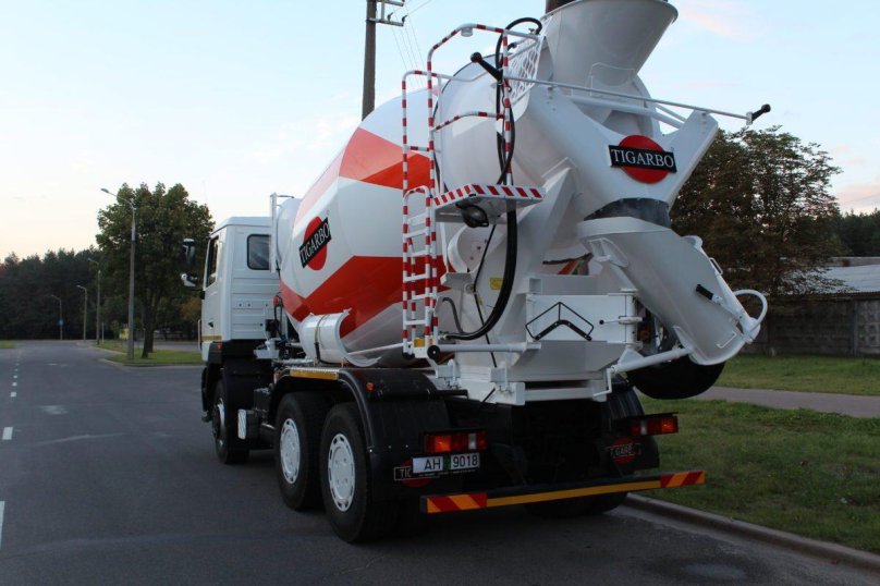 Автобетоносмеситель 69365т на шасси МАЗ-631226-525-042