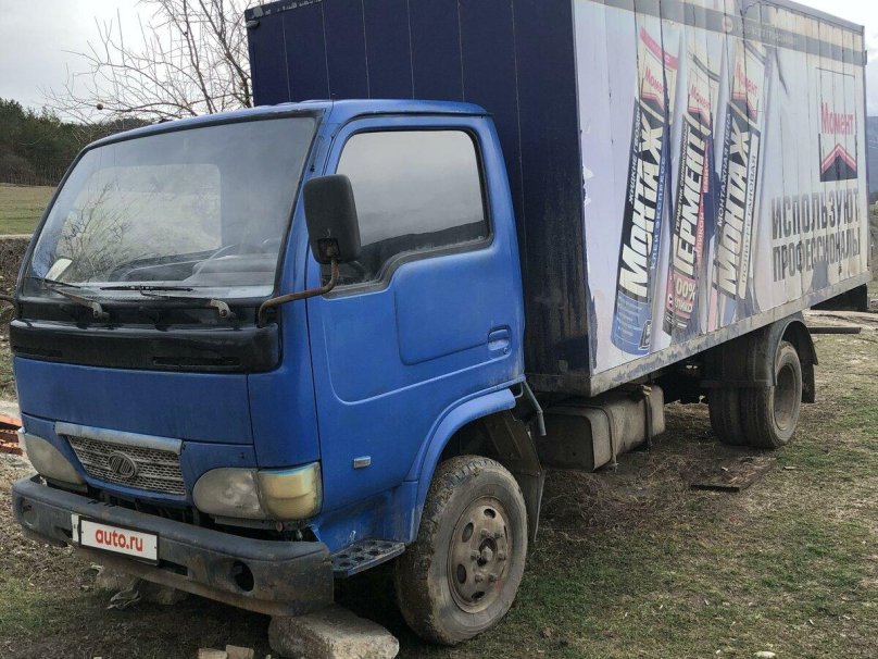 Yuejin 1042 2005 год