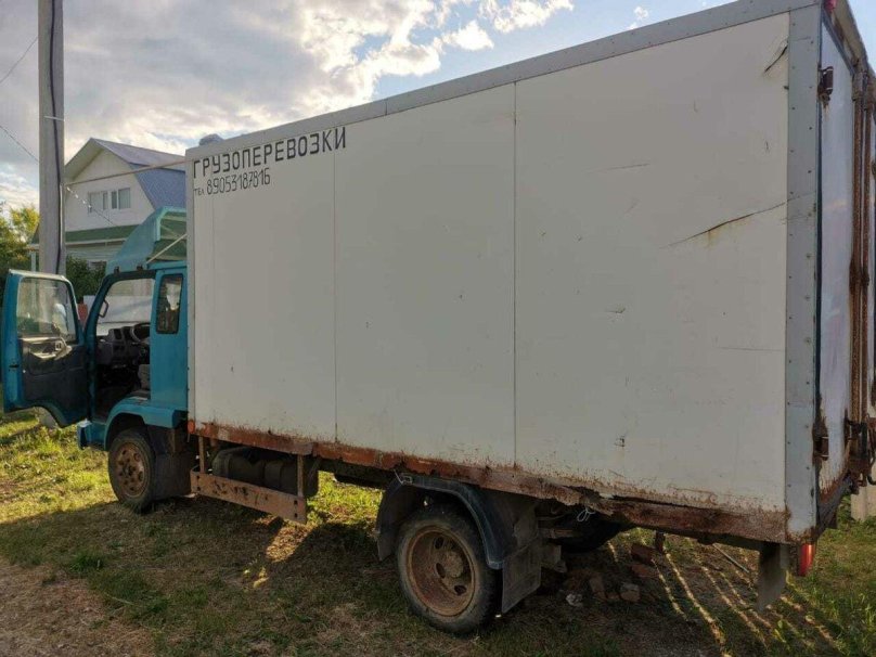 Юджин фургон