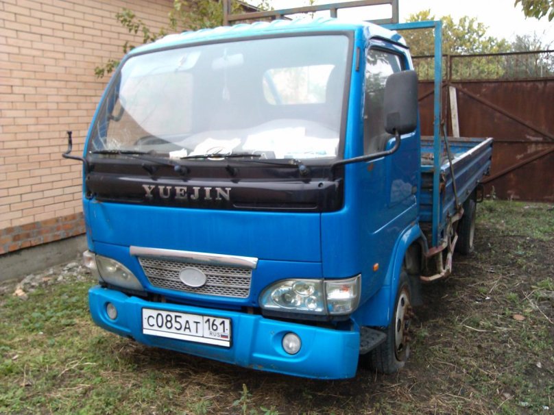 Китайский грузовик Юджин