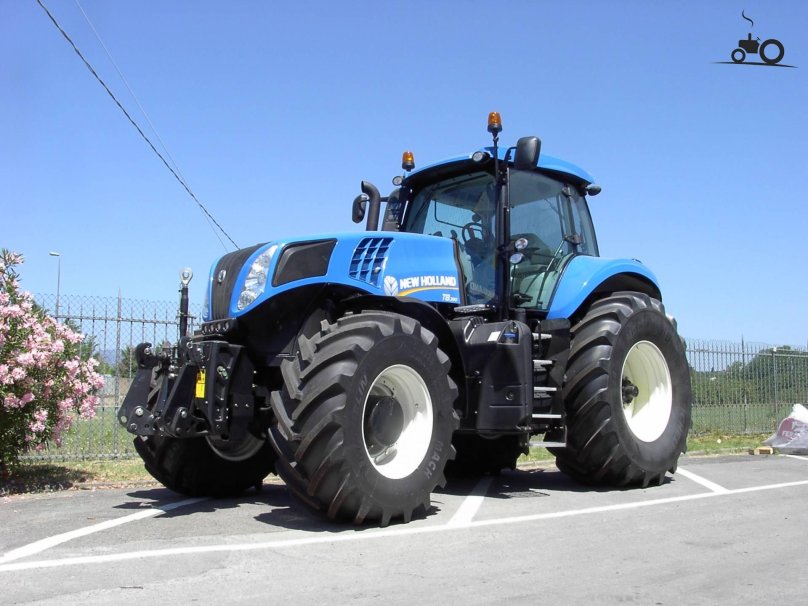Трактор New Holland t9040