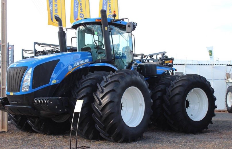 Трактор New Holland t9 615