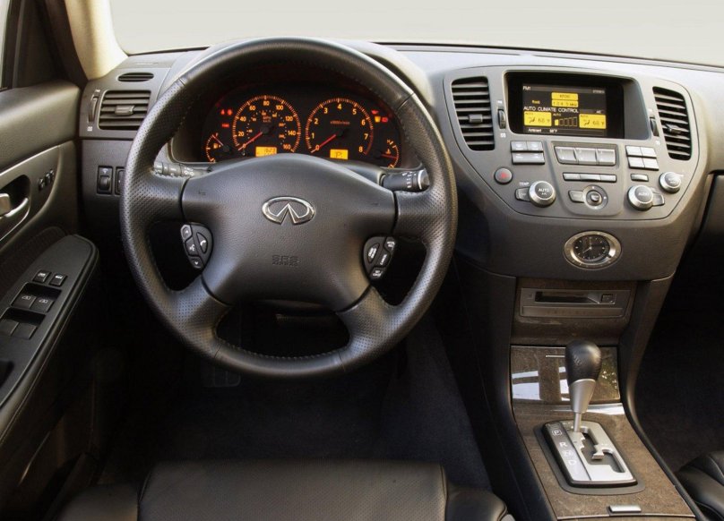 Infiniti m45 2003
