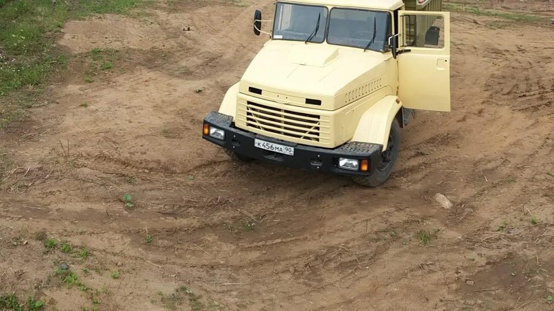 Лад Кразер 300