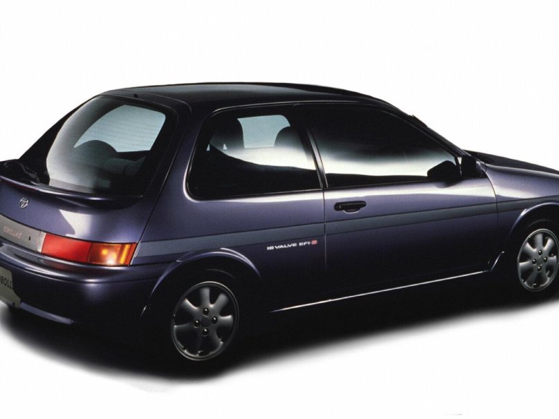 Тойота Королла 2 хэтчбек