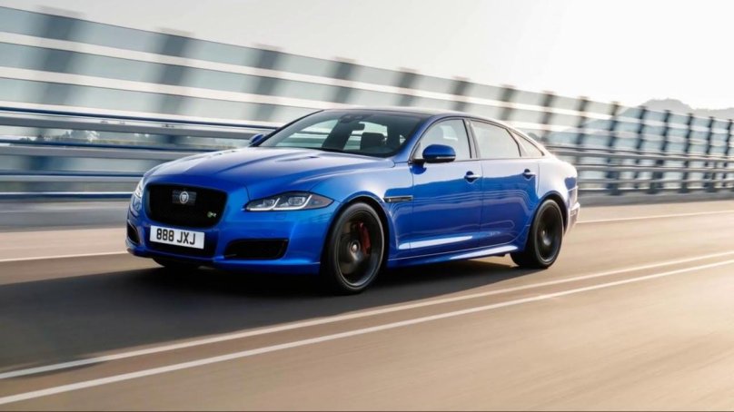 Jaguar XJR 575