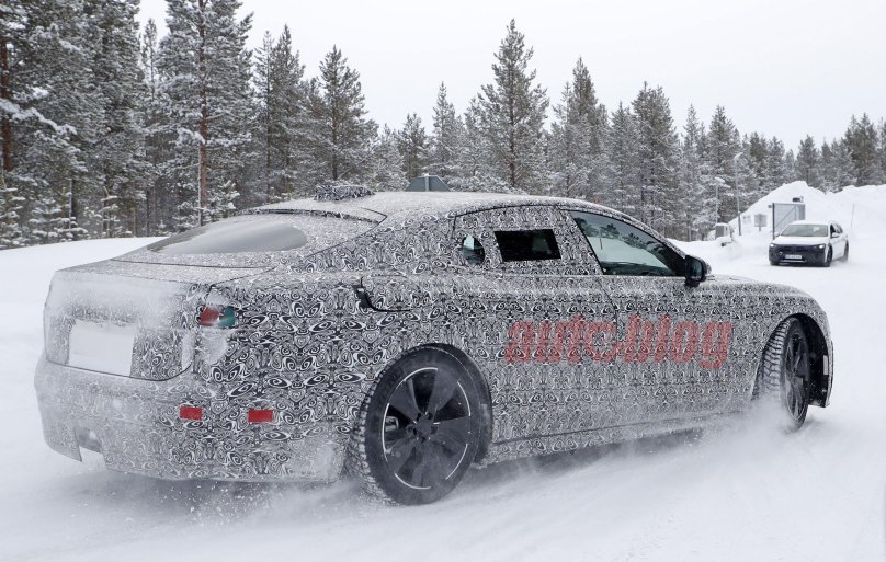 Новый Ягуар XJ 2021