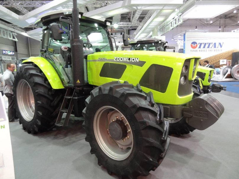 Трактор Zoomlion rn904