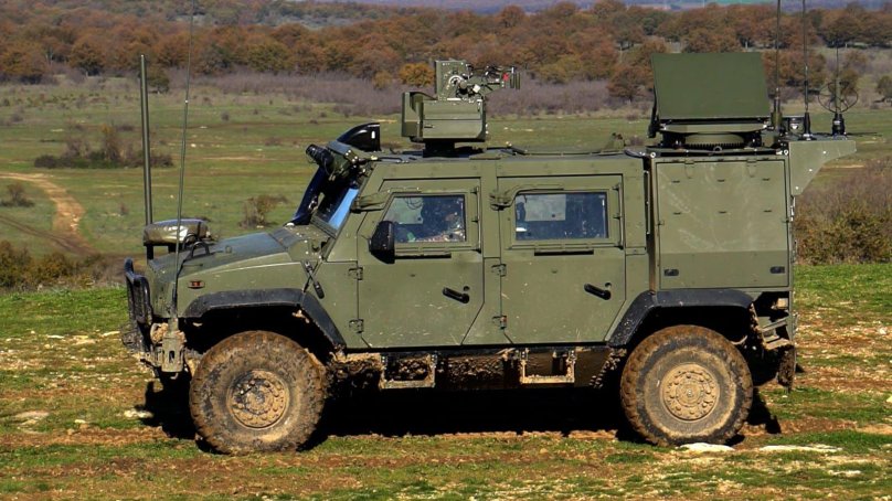 Бронеавтомобиль Iveco LMV
