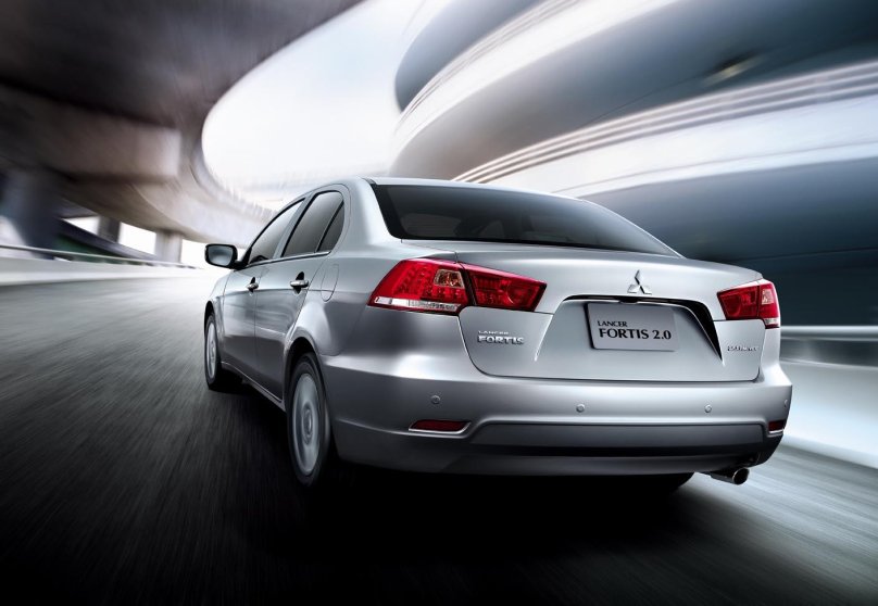 Мицубиси седан 2013