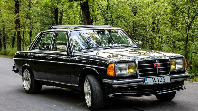 W(123) Mercedes-Benz w123
