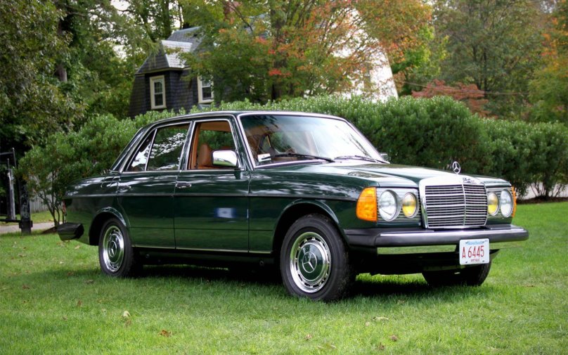 Mercedes-Benz w123 230