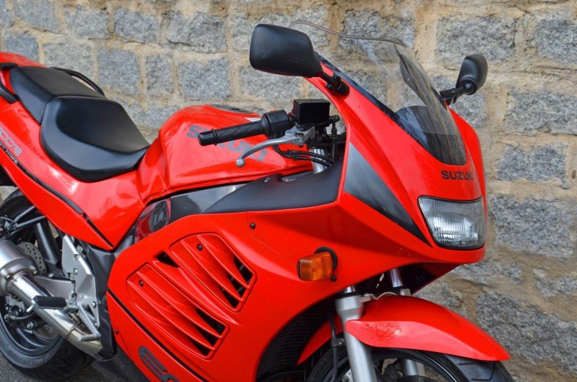 Сузуки RF 600