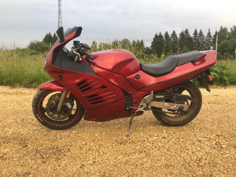 Suzuki RF 400