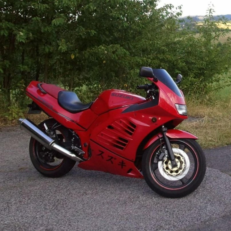 Сузуки РФ 600