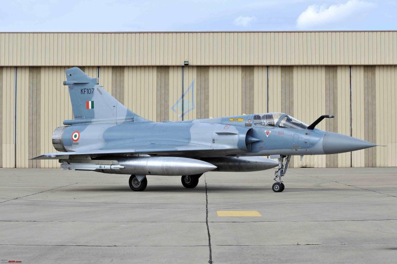 Мираж-2000 самолет