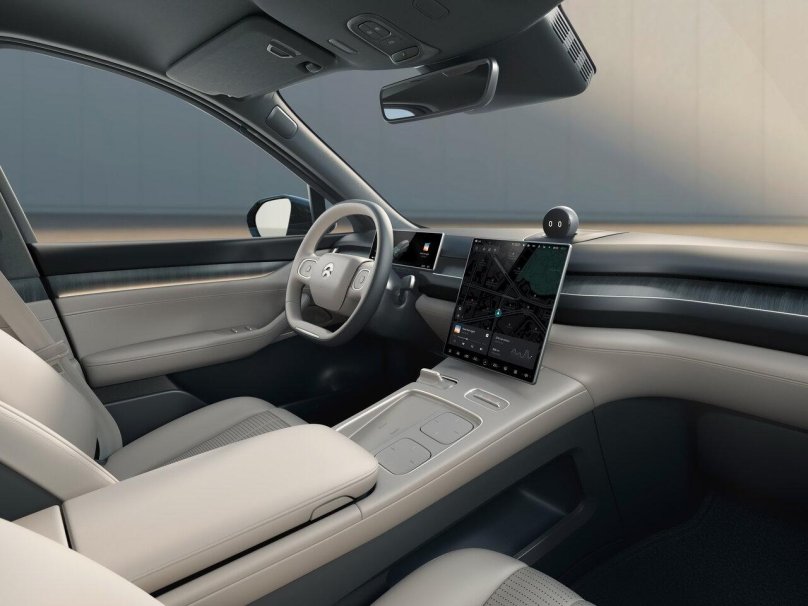 Электромобиль Nio es8