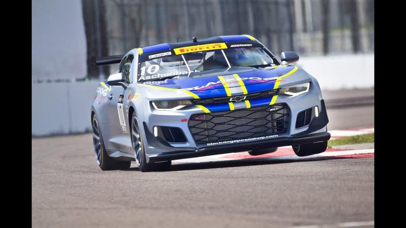 Шевроле Камаро гоночная