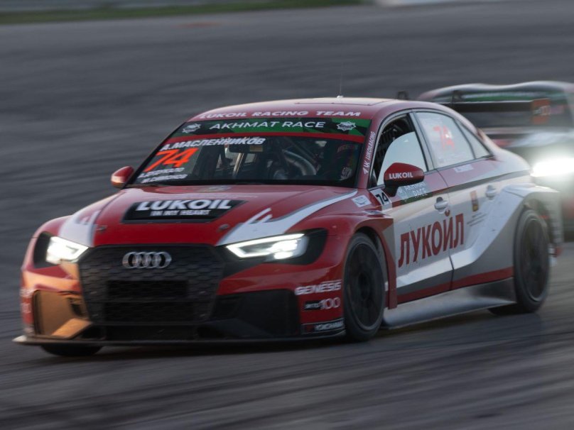 Лукойл рейсинг тим