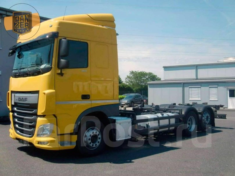 Контейнеровоз DAF XF 460