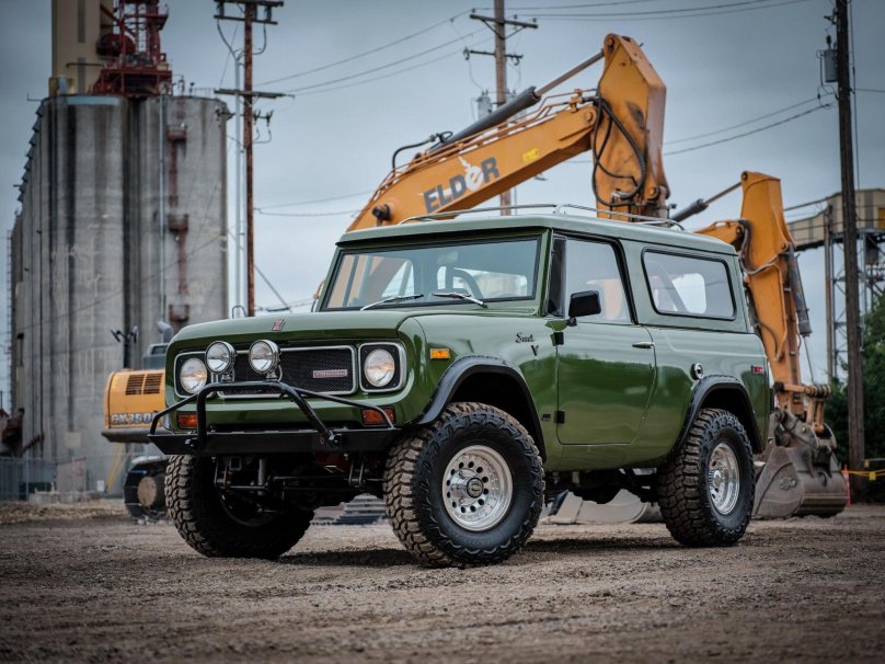 International Harvester Scout 800