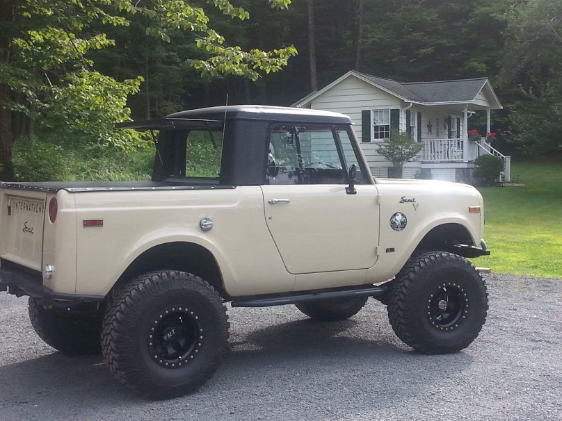 Интернэшнл харвестер Скаут