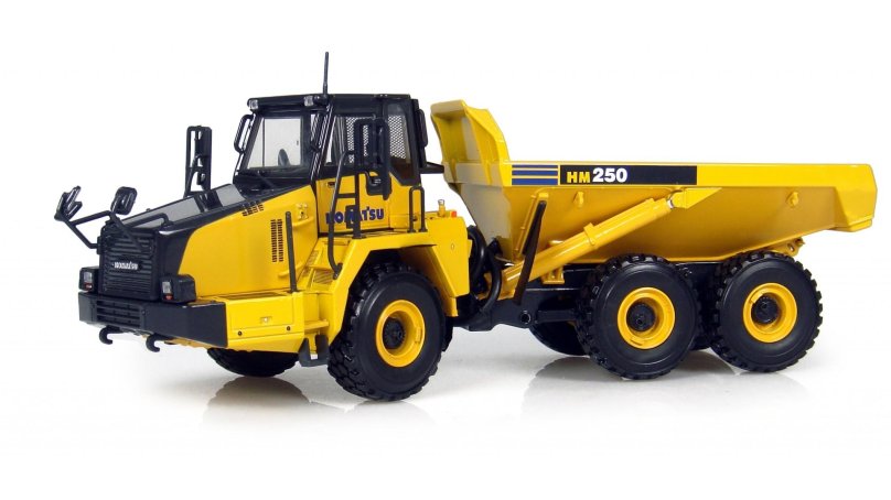 Сочлененный самосвал Комацу